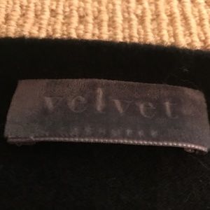 VELVET brand black cashmere crew neck sweater